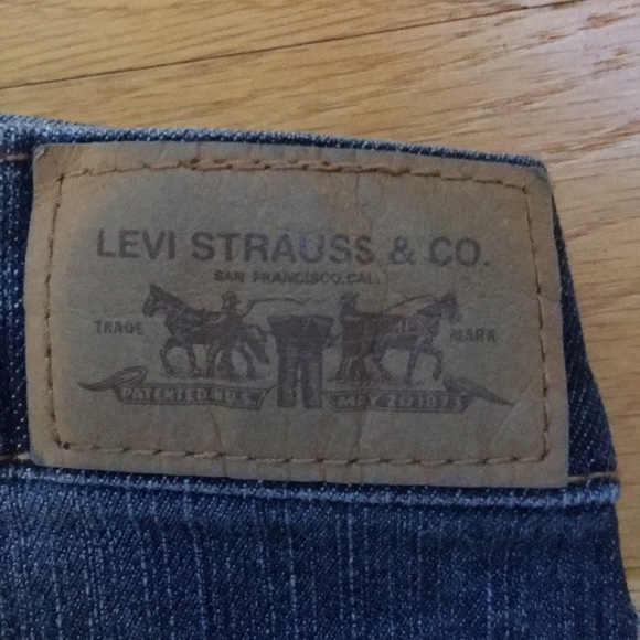 Levi’s Jeans - Picture 2 of 4
